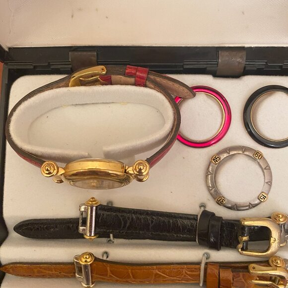 Vintage Winnie the Pooh watch with box. Interchangable bands and bezels - Picture 4 of 6